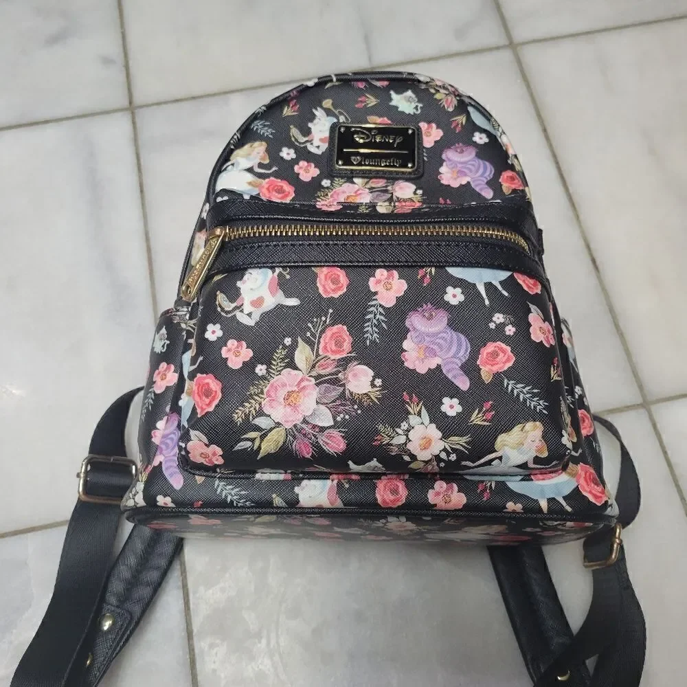 Disney Loungefly Women's Black Floral Print Zipper Around Backpack Rare HEART